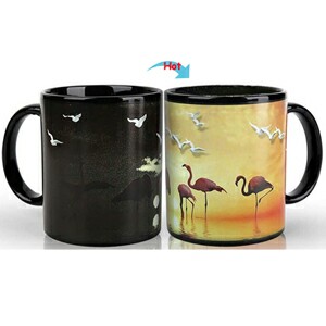 C8095B-089FG Hot Changing Ceramic Mug 11oz Heated Black Coffee Mug of Novelty FLAMINGO Design Mug Gift Idea Hero